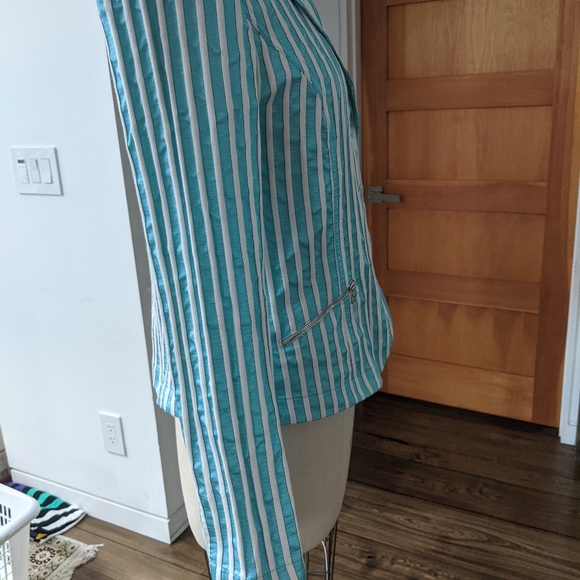 Turquoise white striped blazer seersucker 8 - Picture 3 of 14